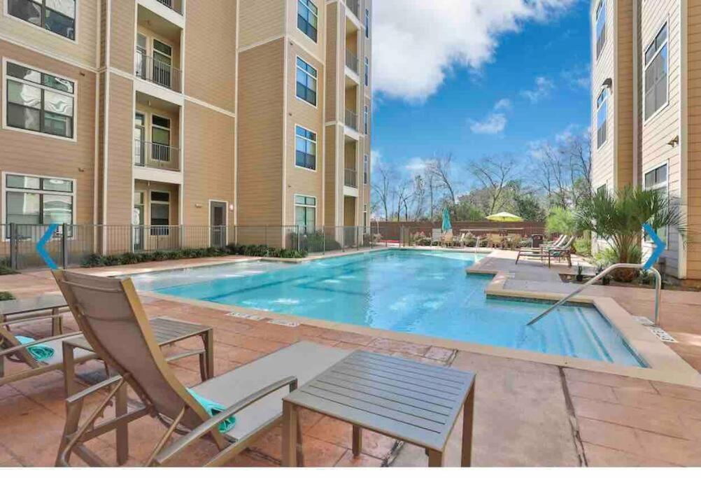 Charming Suite With Gym Near Nrg Medical Center Houston Bagian luar foto