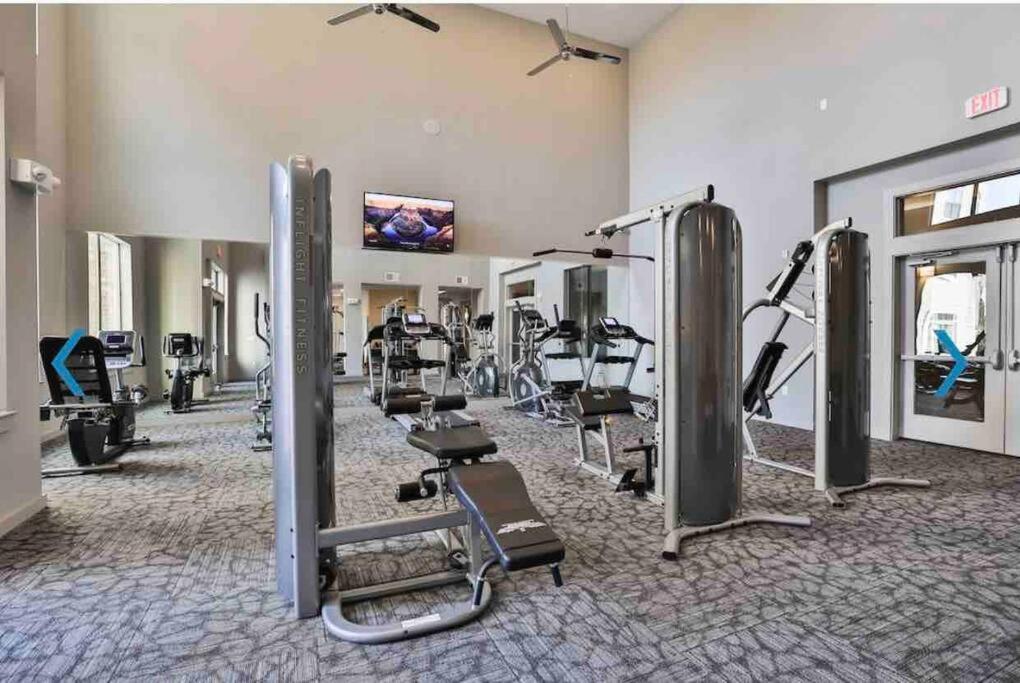 Charming Suite With Gym Near Nrg Medical Center Houston Bagian luar foto