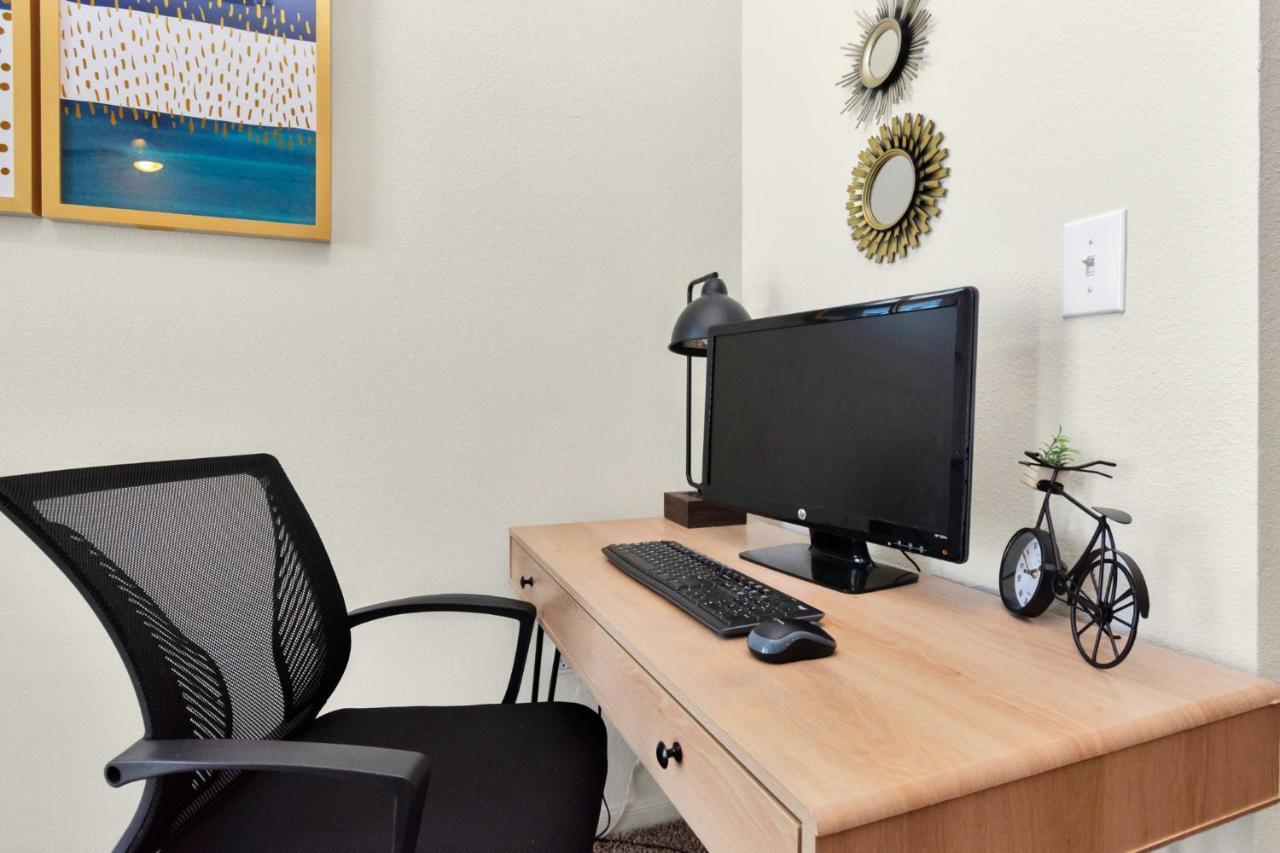 Charming Suite With Gym Near Nrg Medical Center Houston Bagian luar foto